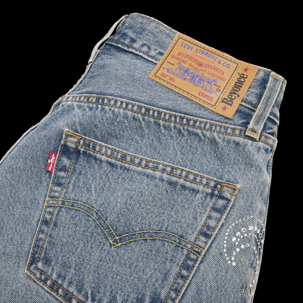 BEYONCÉ X LEVI’S® 501® CURVE WESTERN CRYSTAL